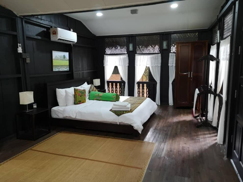 Keriang Hill Hotel Alor Setar Exterior photo